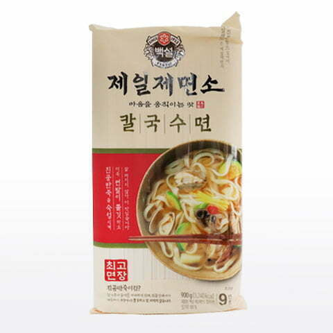 CJ Beksul Knife Cut Wheat Noodles (KalGukSu) 900g