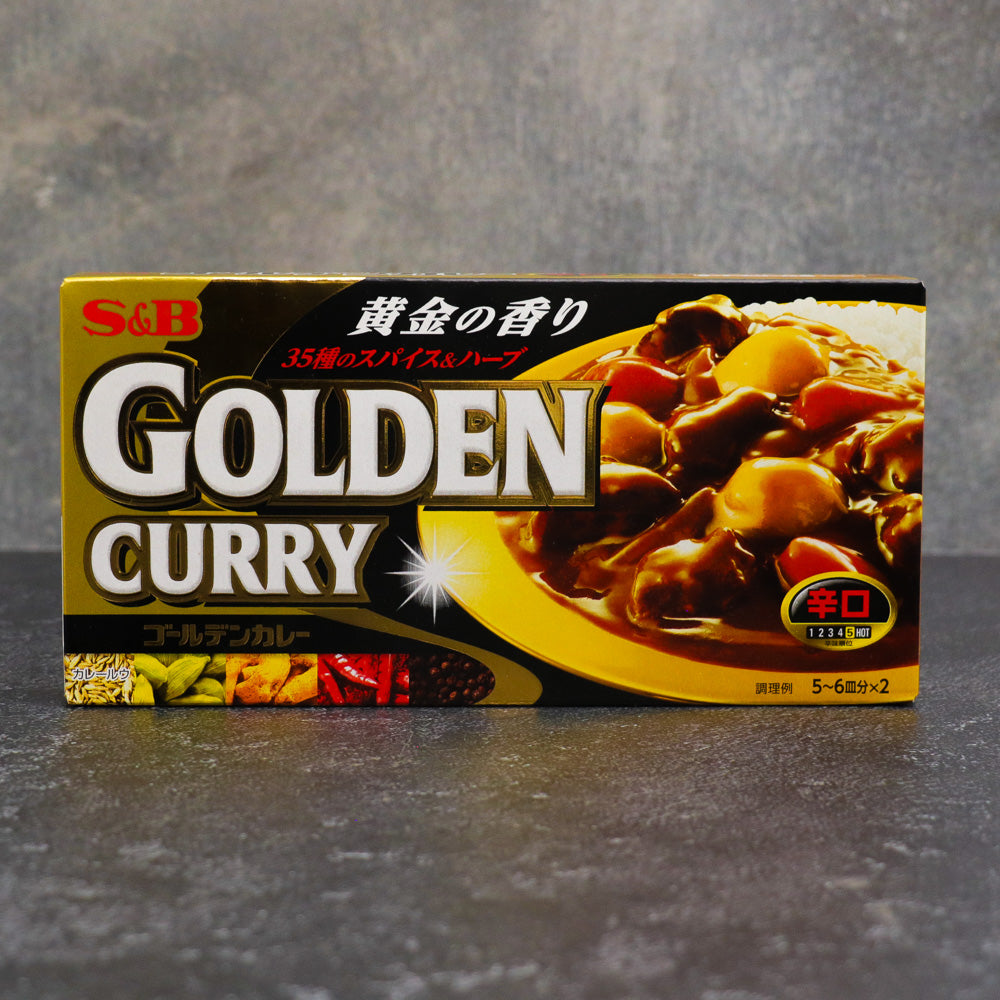 S&B Golden Curry Hot 198g