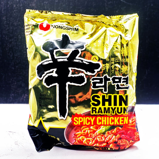 (Nongshim) Shin Ramen Spicy Chicken Flavour 136g - Che Gourmet